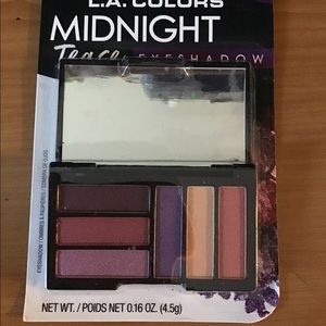 L.A COLORS EYESHADOW WITH FREE GIFT